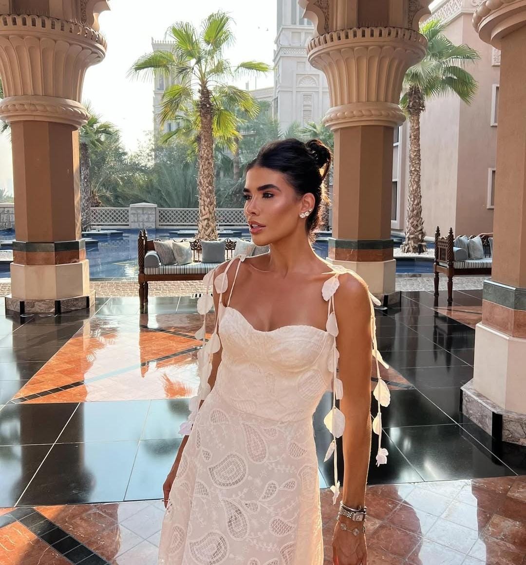 Vestido de Laise Sem Alça