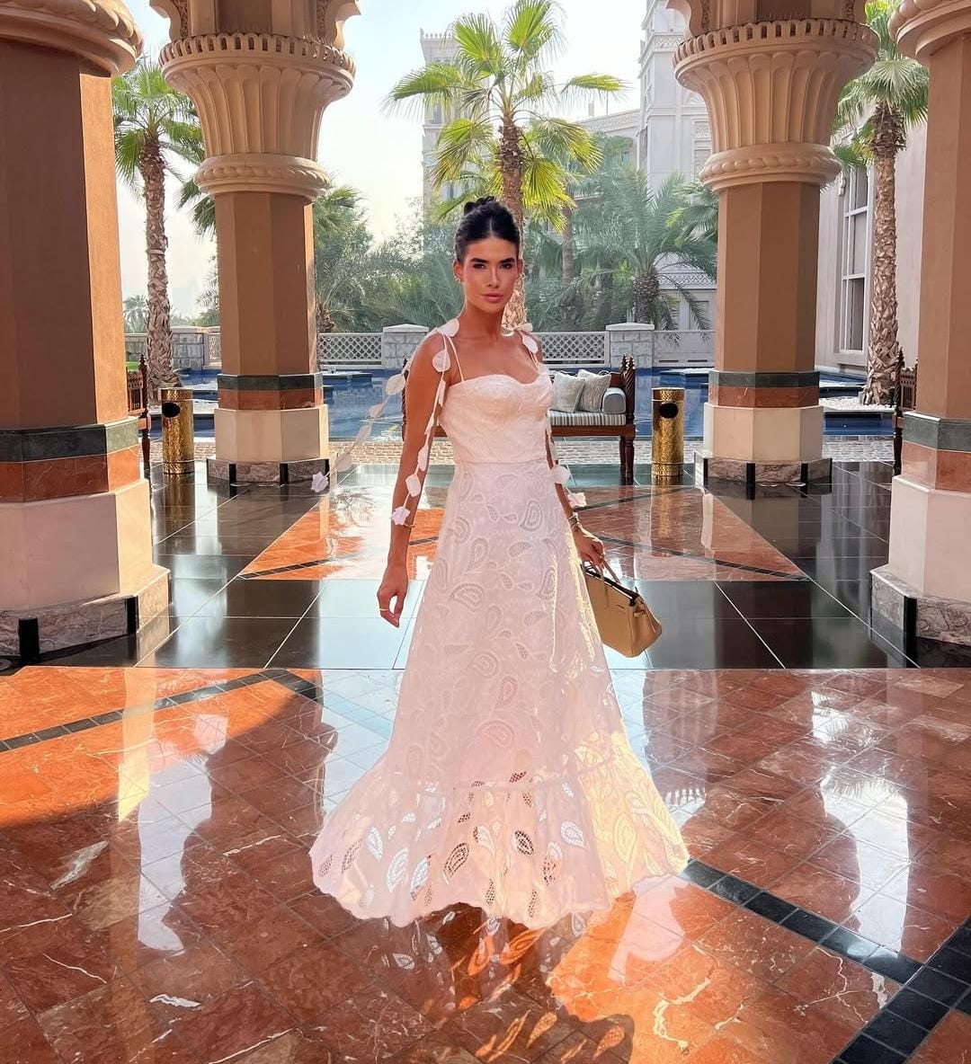 Vestido de Laise Sem Alça