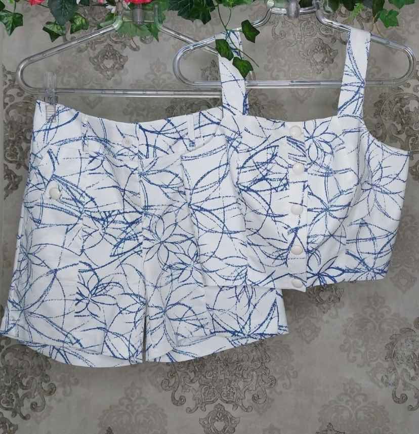 Conjunto Cropped com shorts